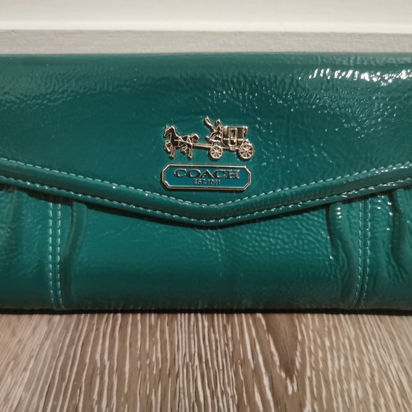 Coach Wallet - Picture 1 of 5